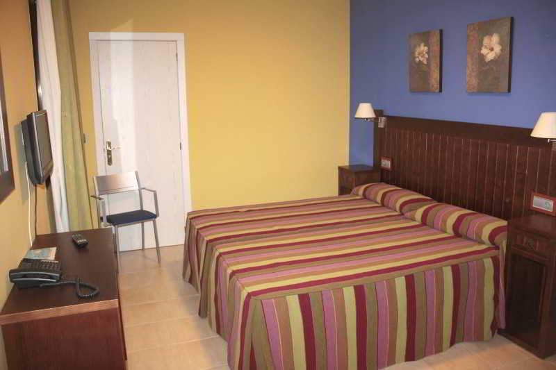 Hotel Rocio บียาฟรังกา เด กอร์โดบา ภายนอก รูปภาพ